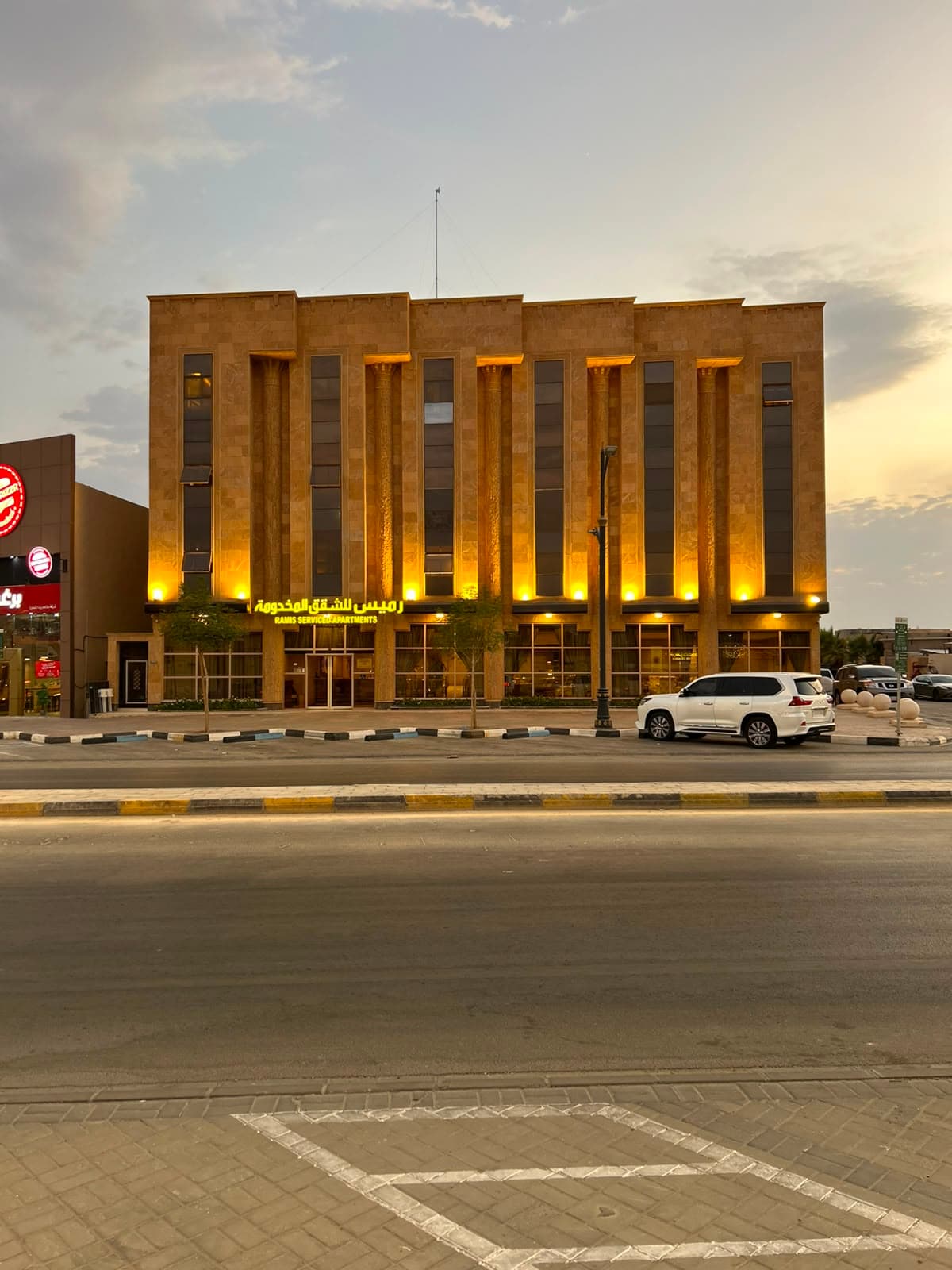 رميس البخاري للشقق المخدومة — حي الريان، بريدة