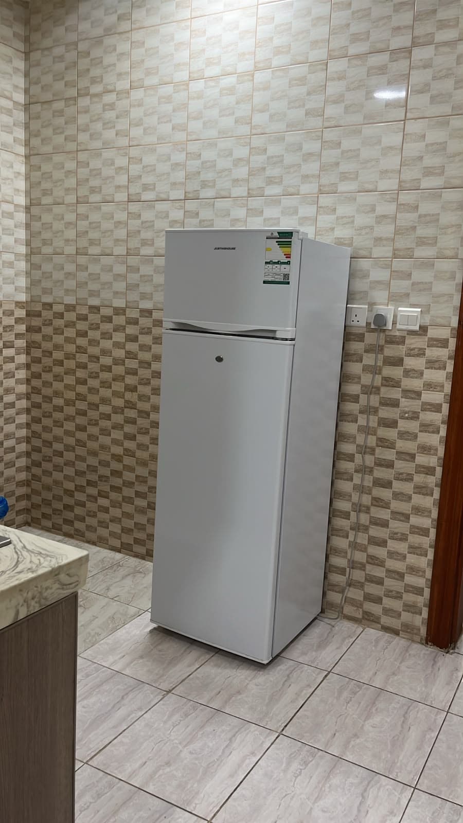 غرفة وحمام ومطبخ — 2